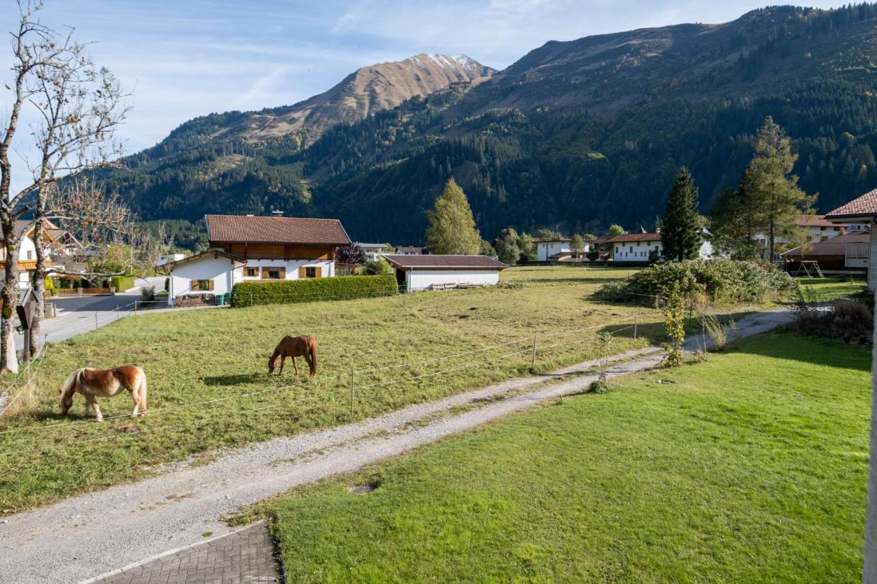 Alprocks Alvaresort Bichlbach Bagian luar foto