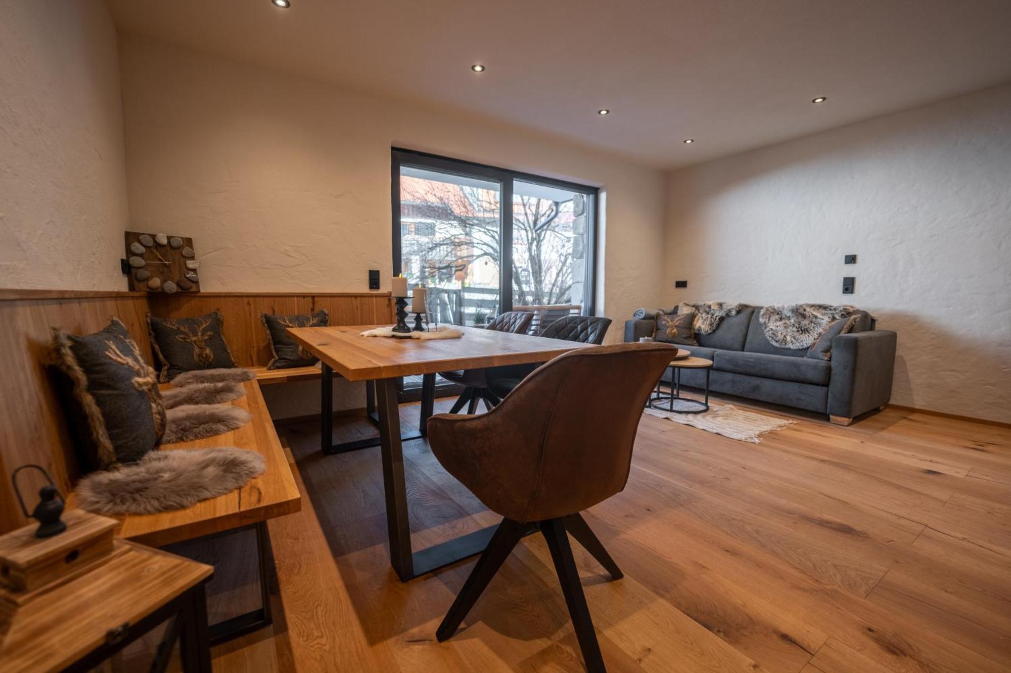 Alprocks Alvaresort Bichlbach Bagian luar foto