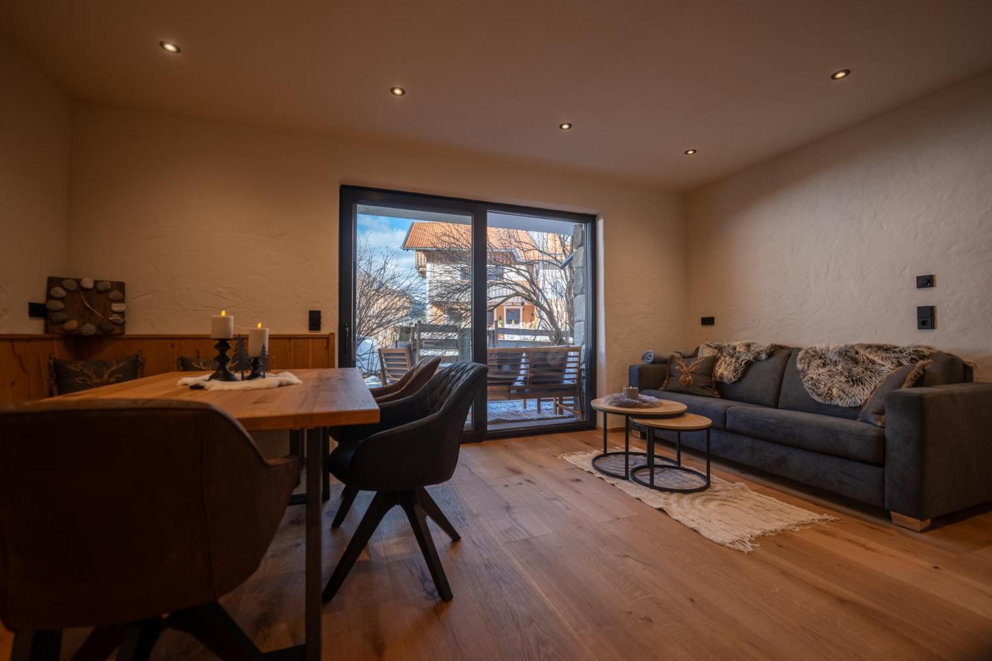 Alprocks Alvaresort Bichlbach Bagian luar foto