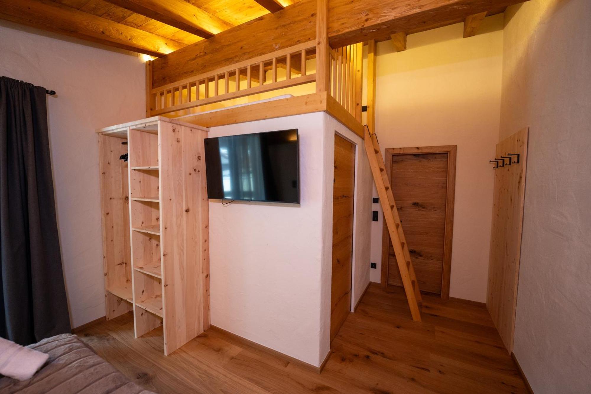 Alprocks Alvaresort Bichlbach Bagian luar foto