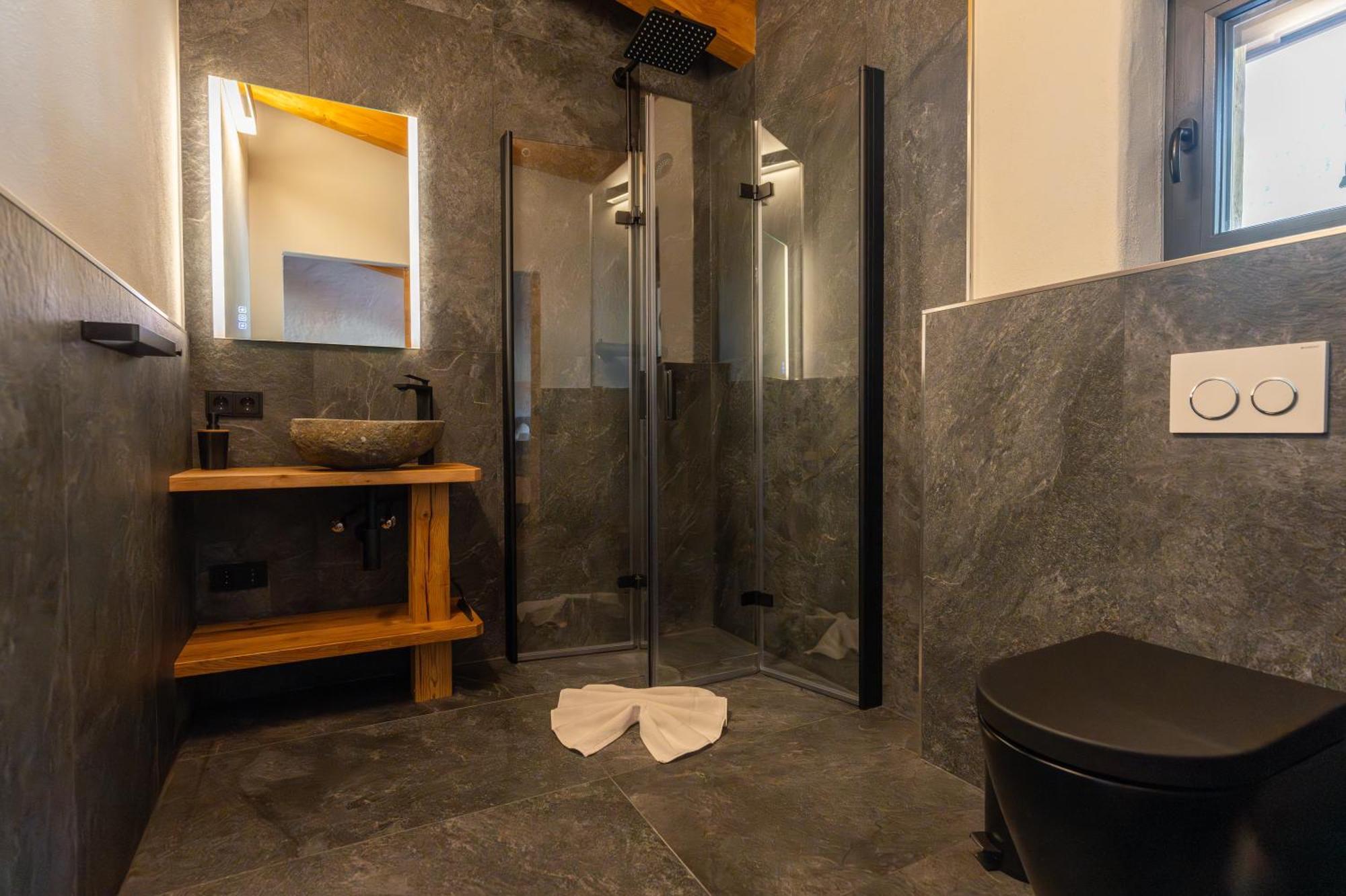 Alprocks Alvaresort Bichlbach Bagian luar foto